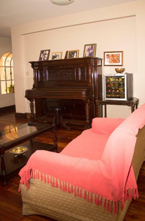 Lo De Viviana Bed & Breakfast San Salvador de Jujuy Exterior photo